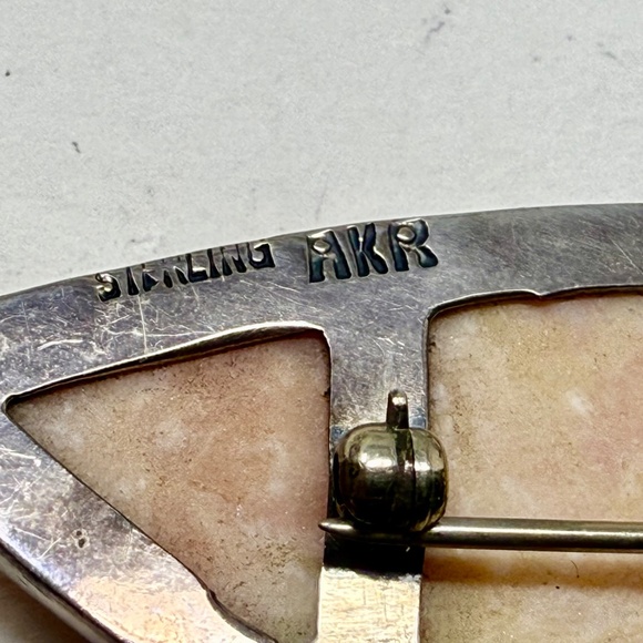 Amy Kahn Russell gorgeous carved rabbit and pink easter agate pendant pin HUGE - Picture 15 of 16